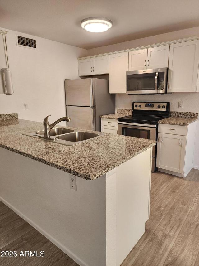 5236 W Peoria Ave. #120, Glendale, AZ 85302