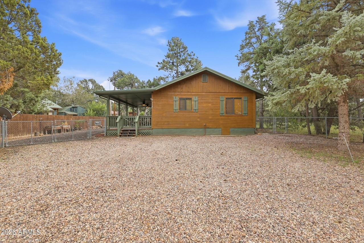 3367 Rim Lakes Dr., Overgaard, AZ 85933