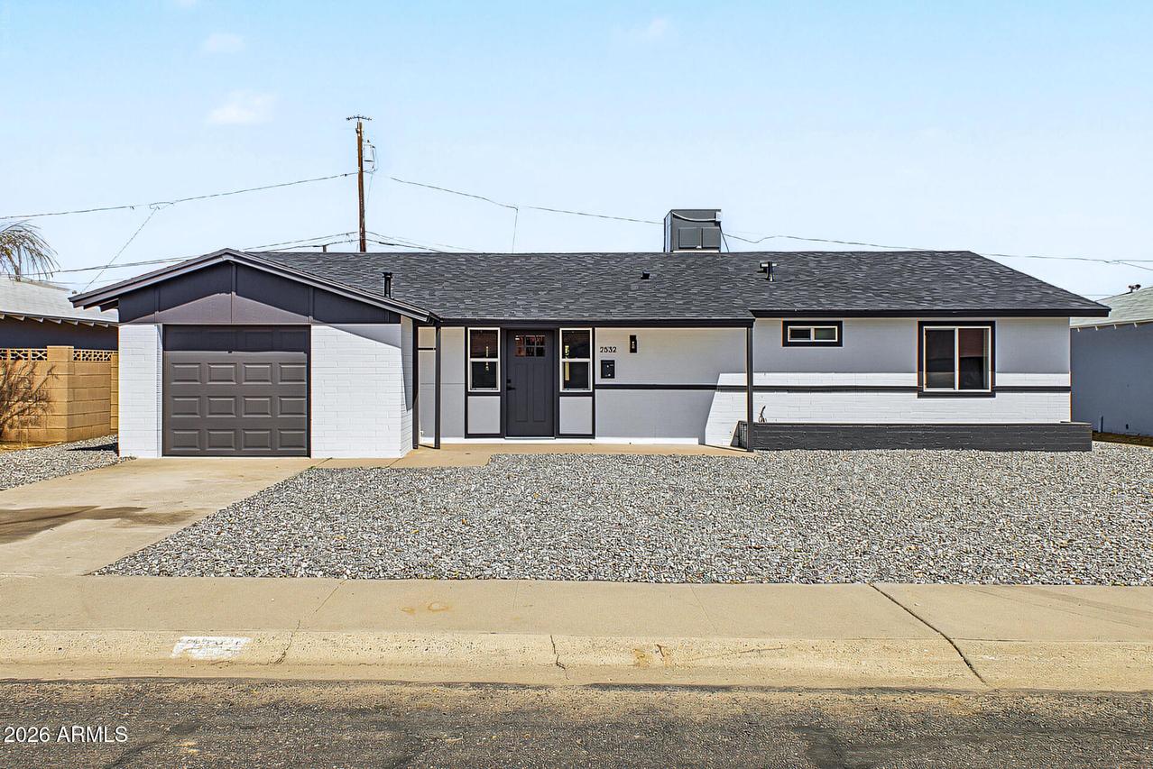 2532 W Columbine Dr., Phoenix, AZ 85029