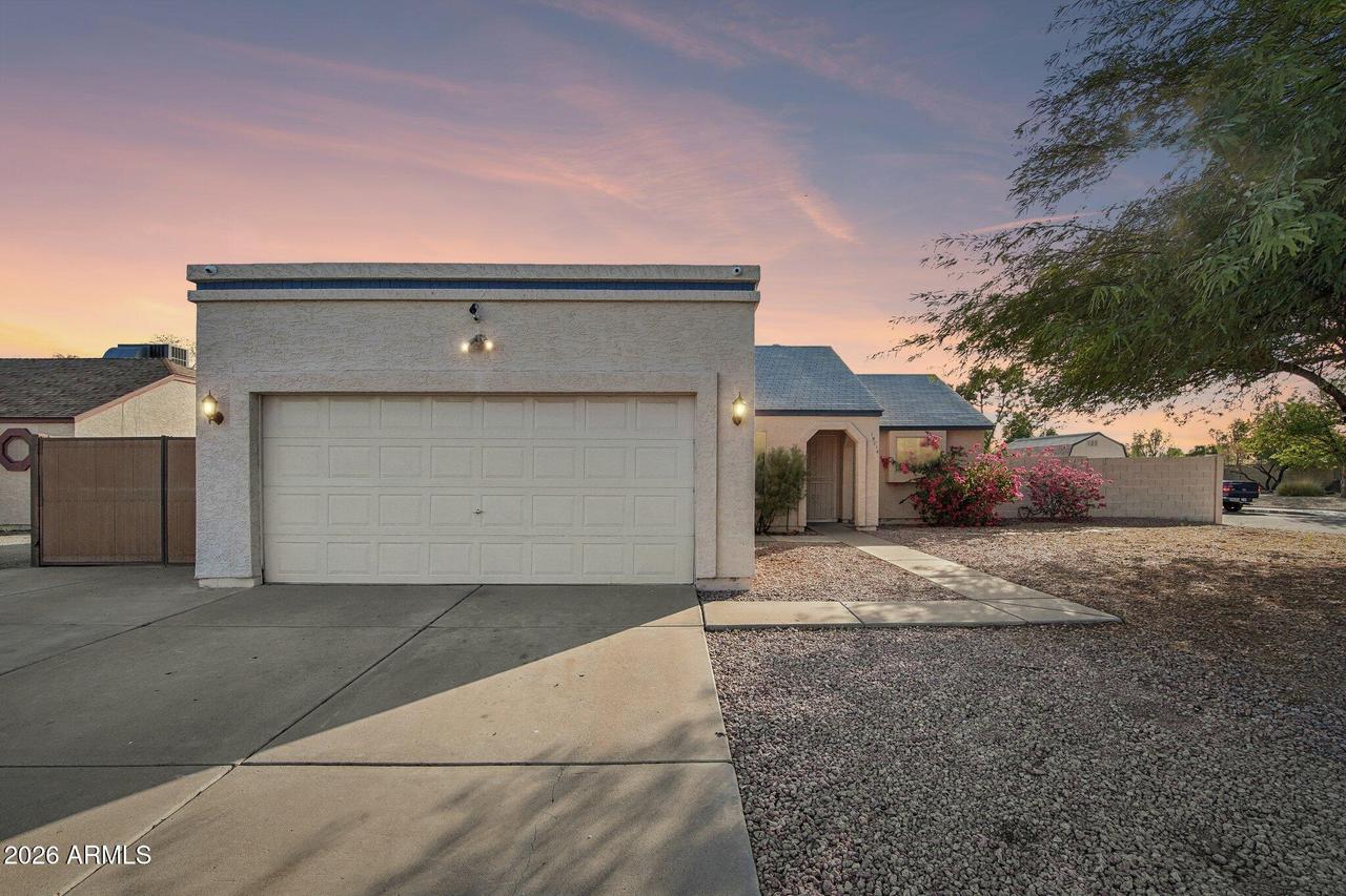 15014 N 62nd Dr., Glendale, AZ 85306