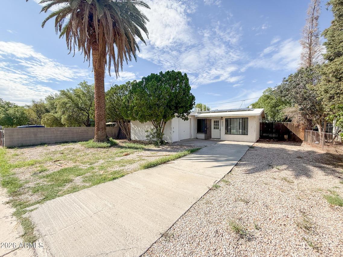 3521 E Sylvane St., Tucson, AZ 85713