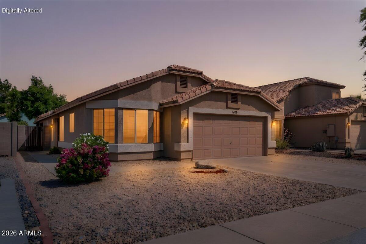 1201 N Woodburne Dr., Chandler, AZ 85224