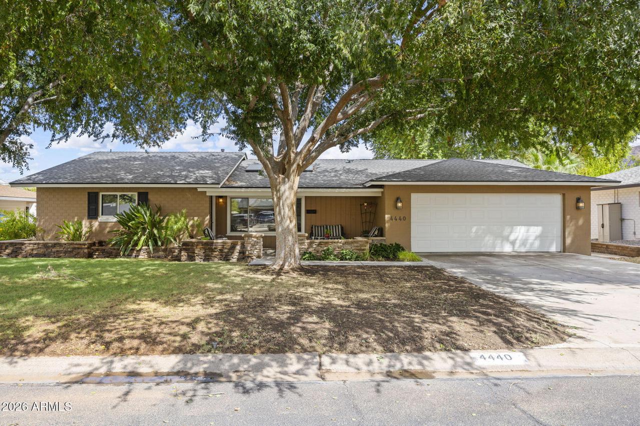 4440 E Clarendon Ave., Phoenix, AZ 85018