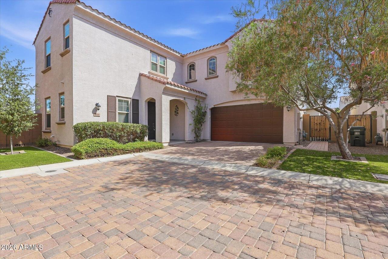 944 E Anderson Ave., Phoenix, AZ 85022