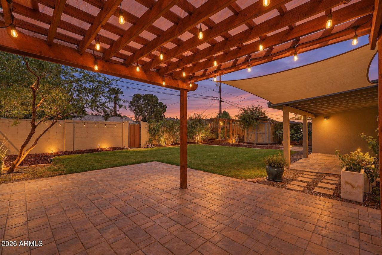 2208 E Turney Ave., Phoenix, AZ 85016