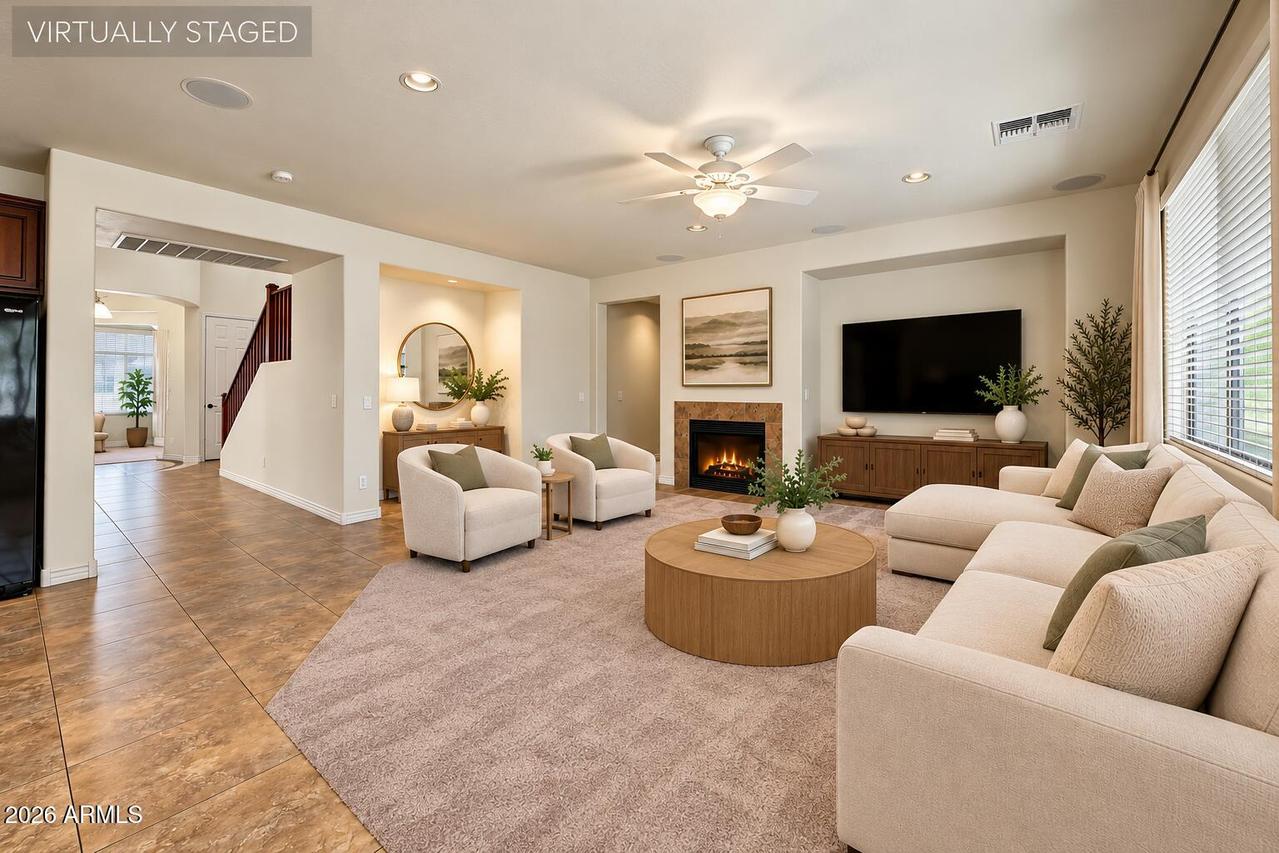 3334 E Grand Canyon Dr., Chandler, AZ 85249