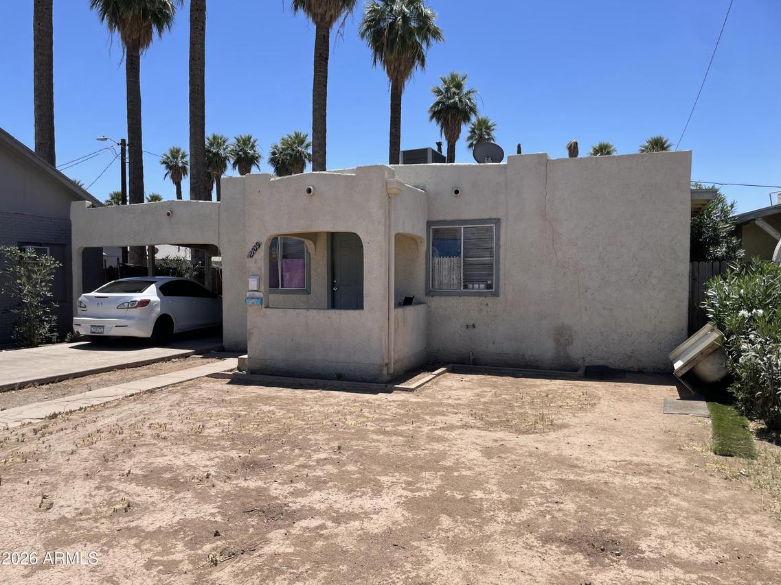 2109 W Monroe St., Phoenix, AZ 85009