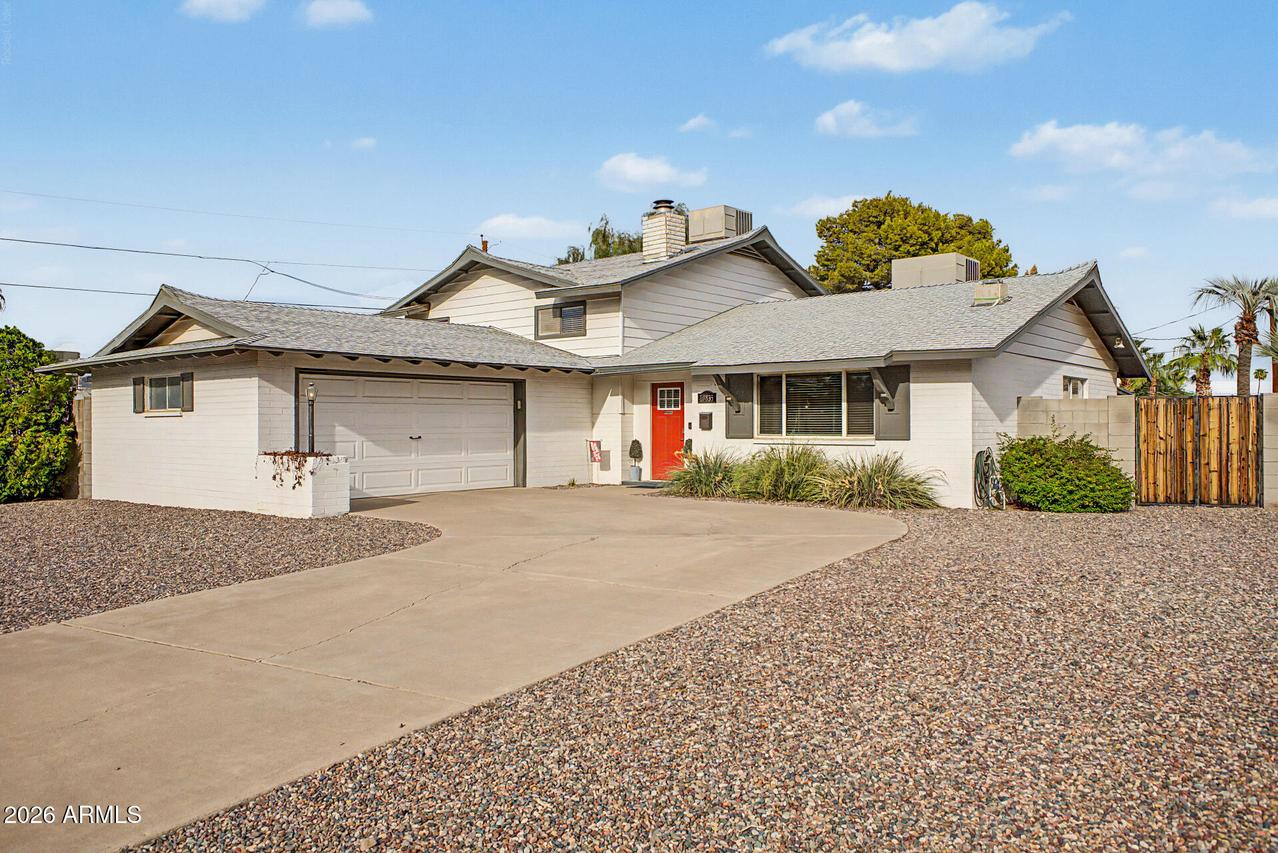 10835 N 39th St., Phoenix, AZ 85028