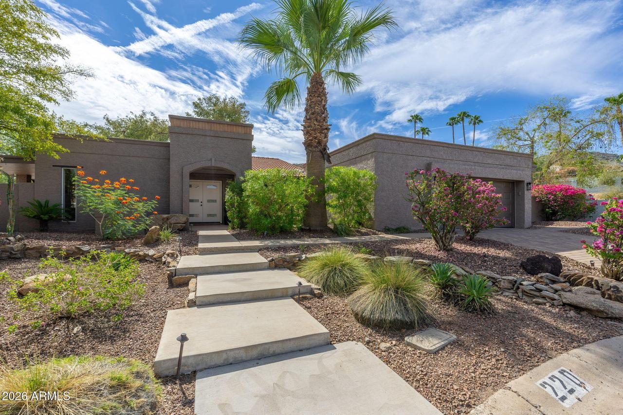 220 W Willow Ave., Phoenix, AZ 85029
