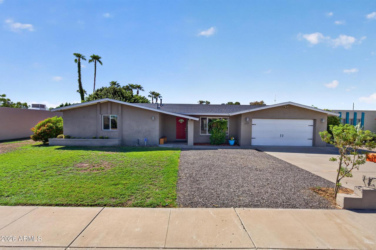 3227 E Corrine Dr., Phoenix, AZ 85032