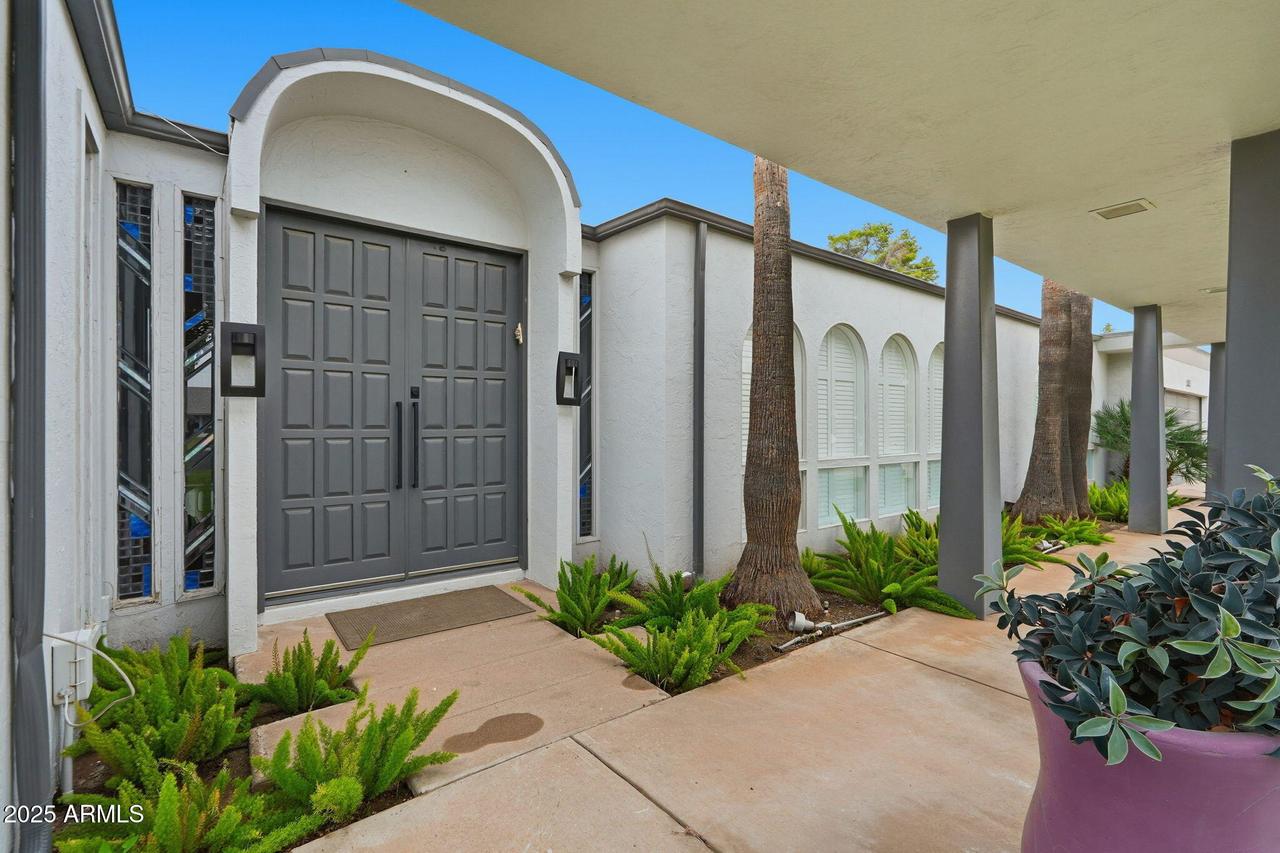 6001 N 2nd Ave., Phoenix, AZ 85013