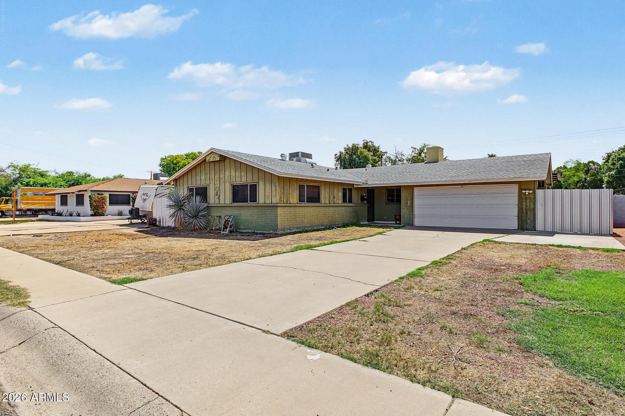 2109 W Keim Dr., Phoenix, AZ 85015