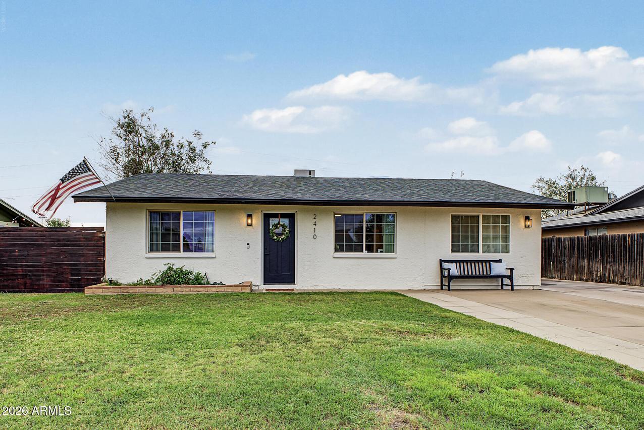 2410 E Contessa St., Mesa, AZ 85213