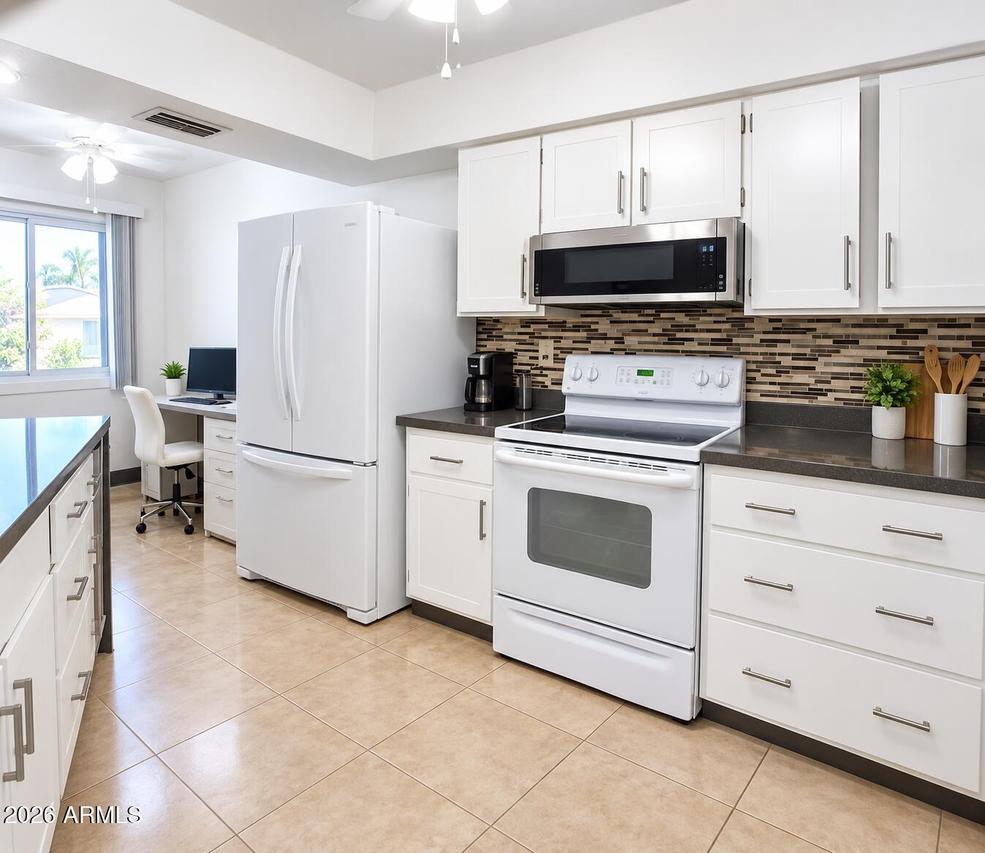 19455 N Star Ridge Dr., Sun City West, AZ 85375