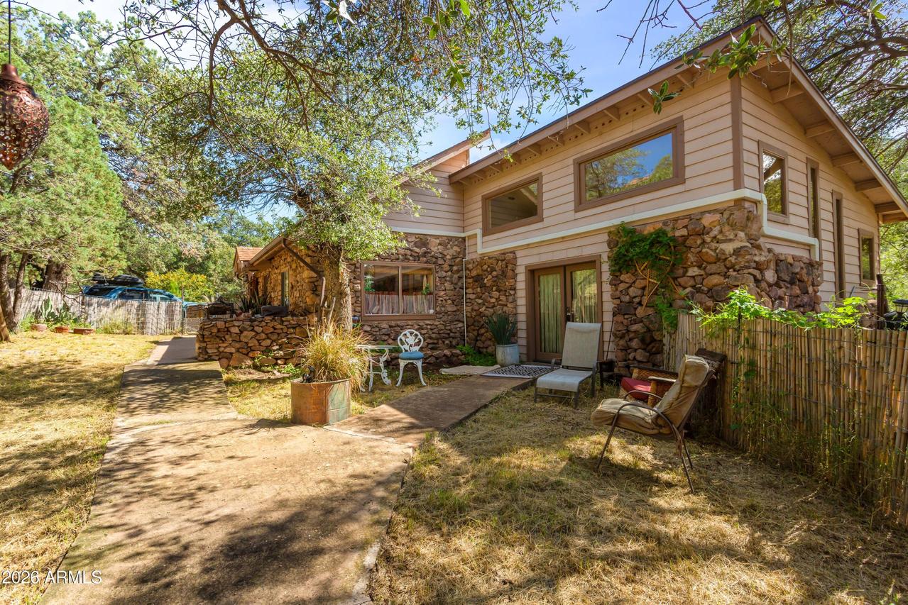 2267 W Mule Pass, Bisbee, AZ 85603