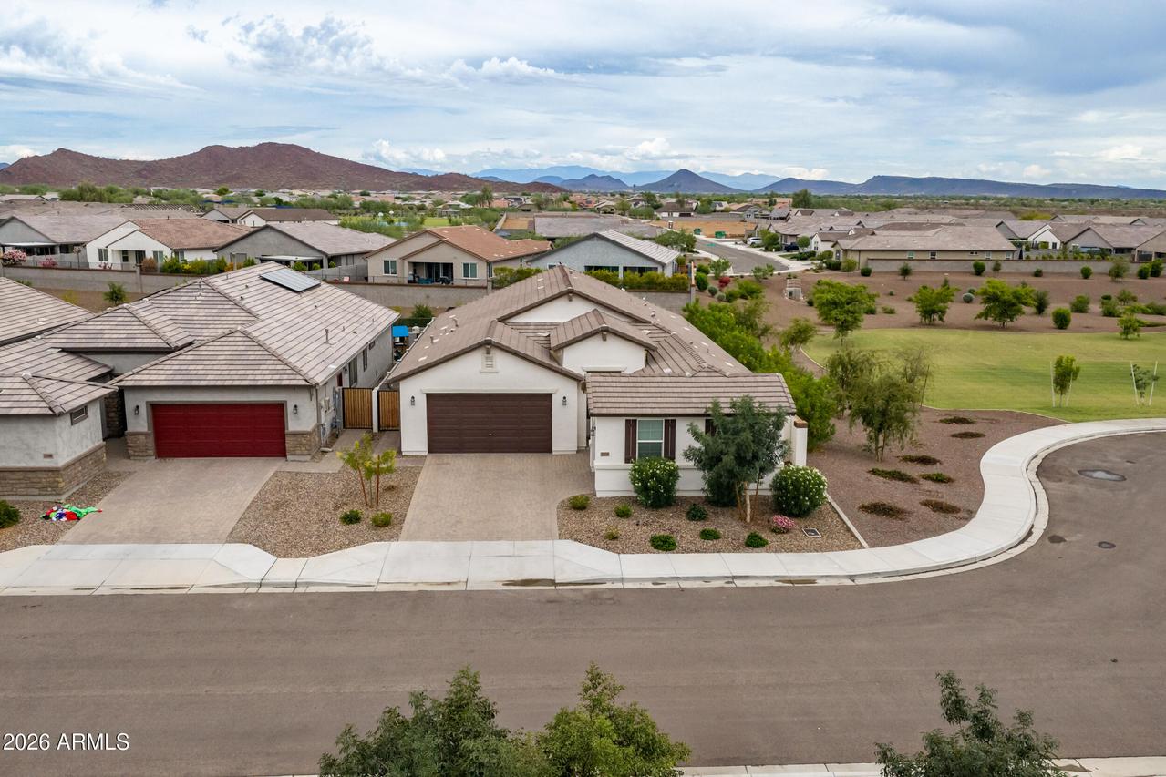 13154 W Buckskin Tr., Peoria, AZ 85383