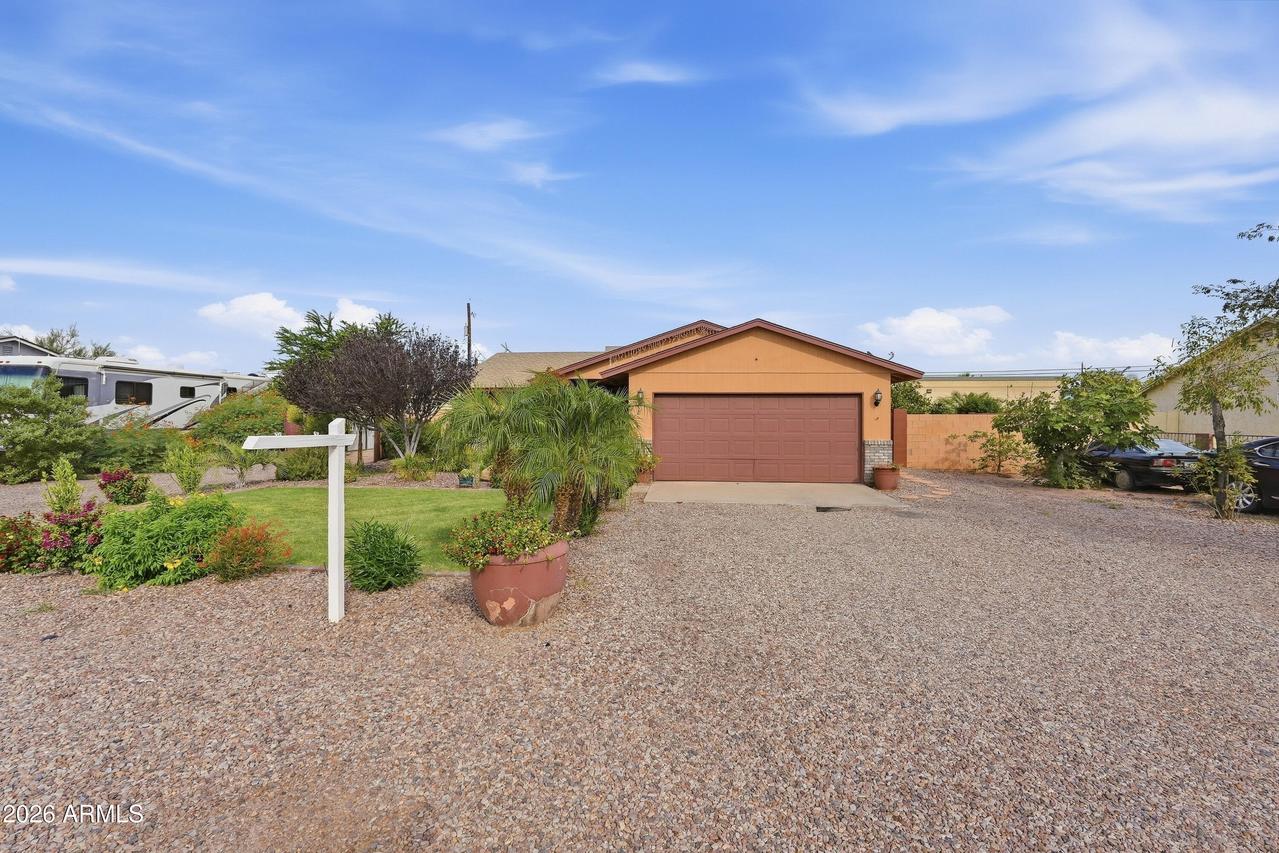 723 S Saguaro Dr., Apache Junction, AZ 85120