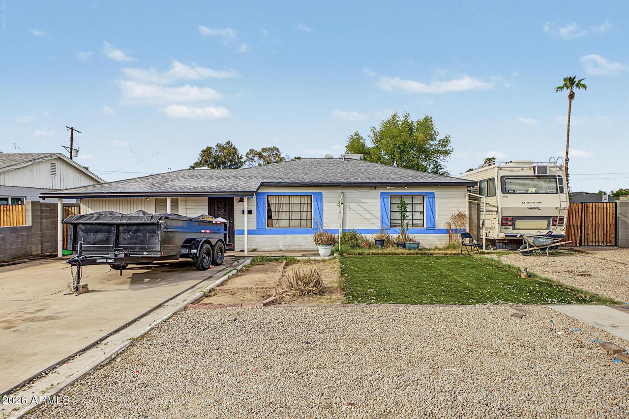 2102 W Campbell Ave., Phoenix, AZ 85015
