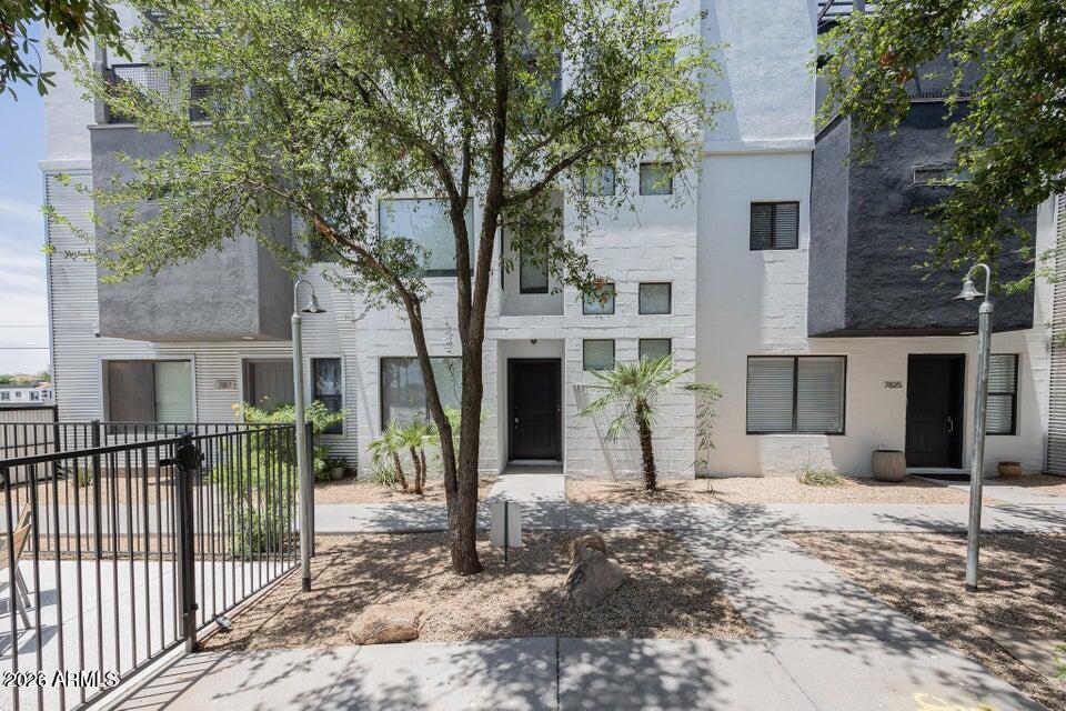 7821 N 21st Ave., Phoenix, AZ 85021