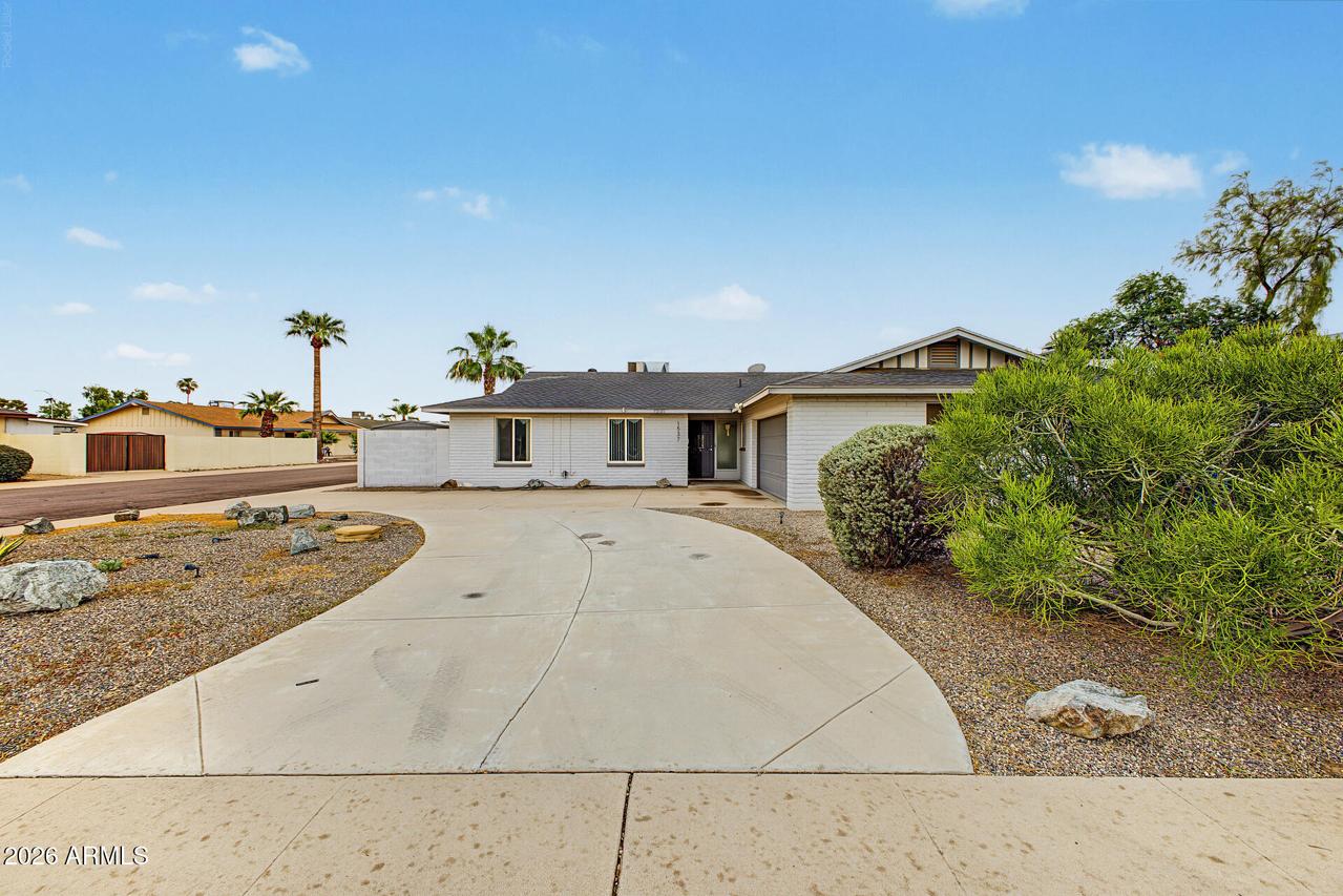 1537 E Bishop Dr., Tempe, AZ 85282