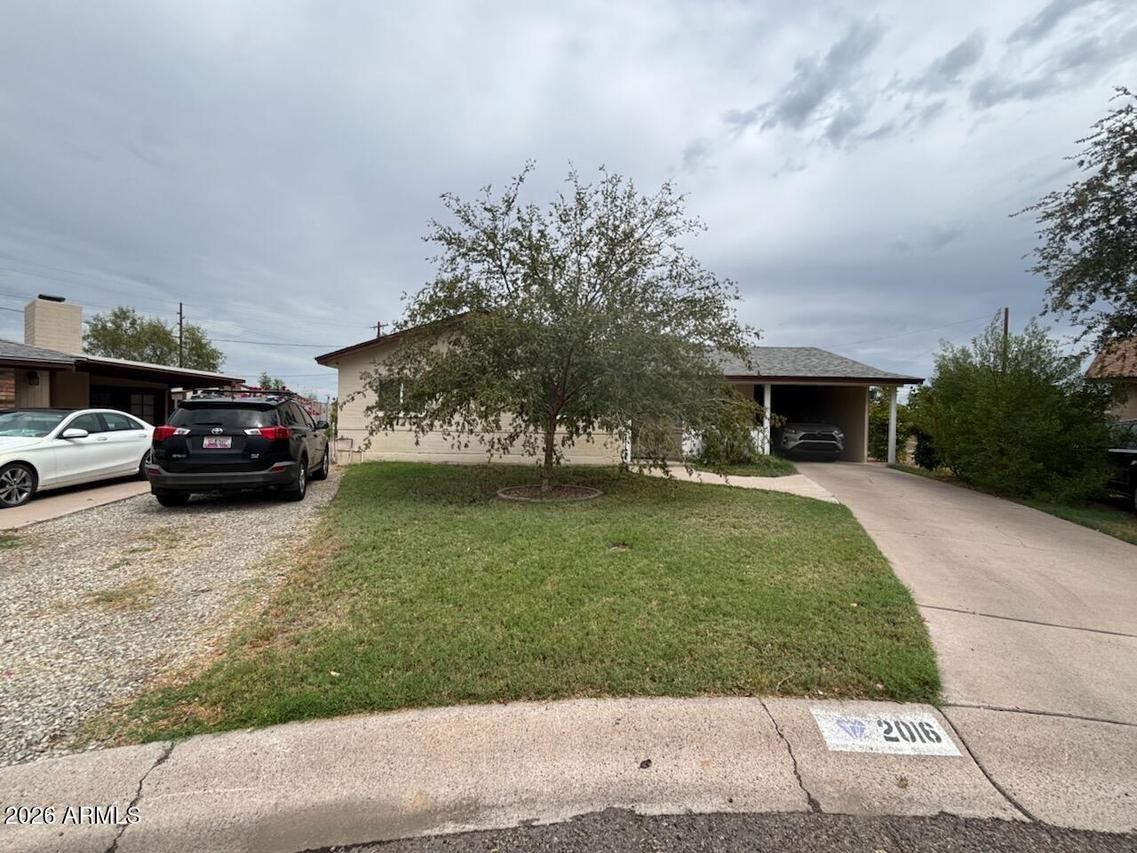 2016 W Stella Ln., Phoenix, AZ 85015