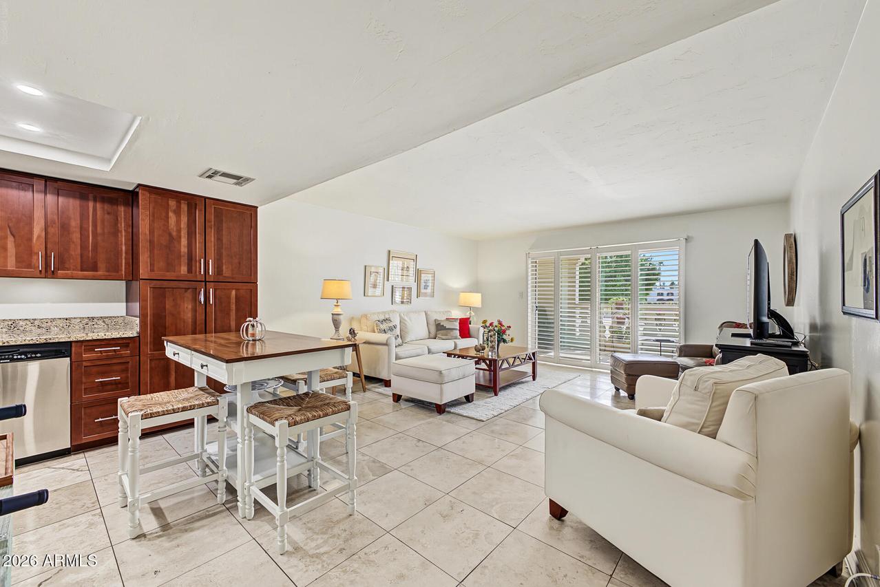 7940 E Camelback Rd. #111, Scottsdale, AZ 85251