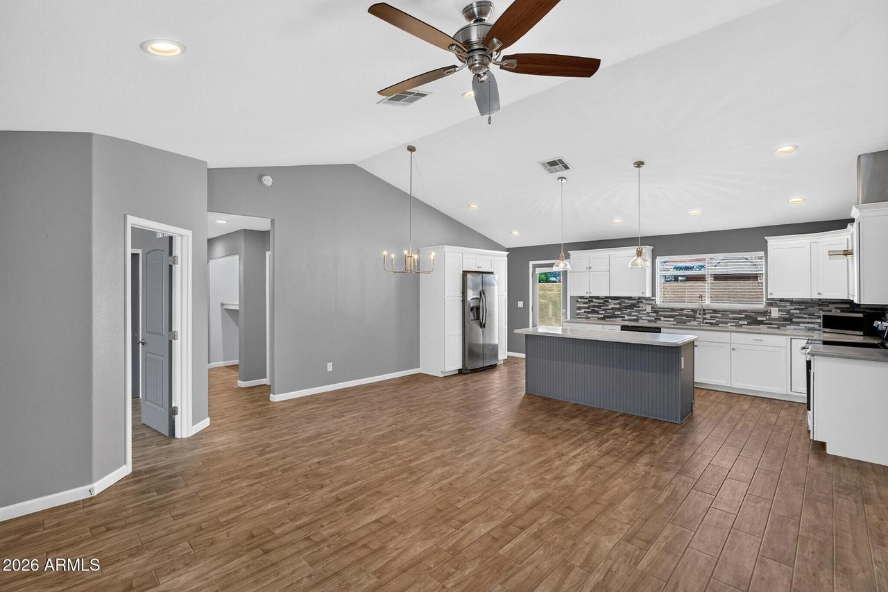836 E Audrey Ln., Phoenix, AZ 85022