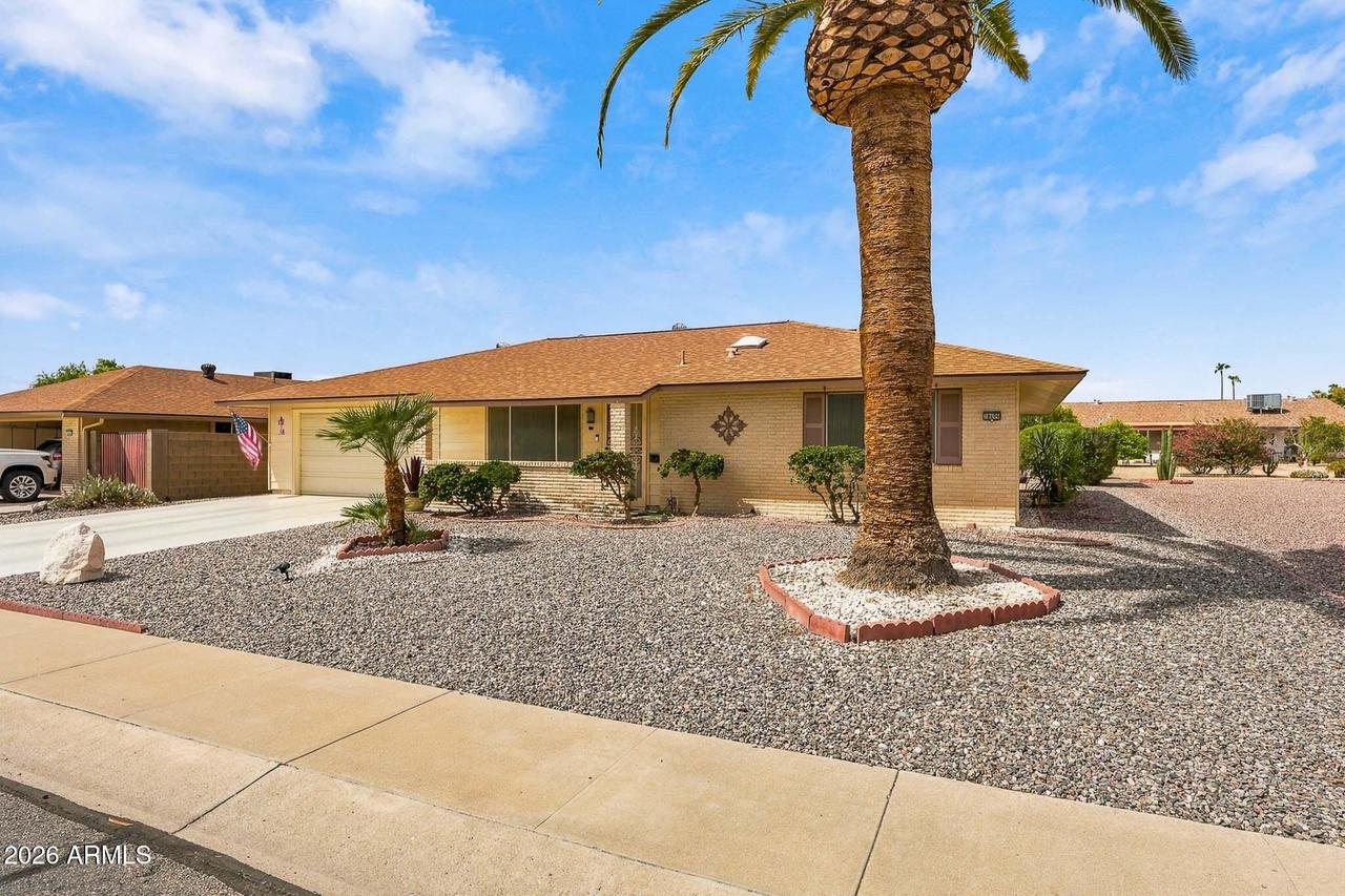 18406 N 96th Ave., Sun City, AZ 85373