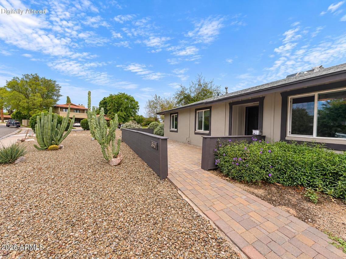 3840 E Sahuaro Dr., Phoenix, AZ 85028