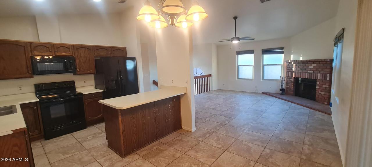 921 S Val Vista Dr. #36, Mesa, AZ 85204