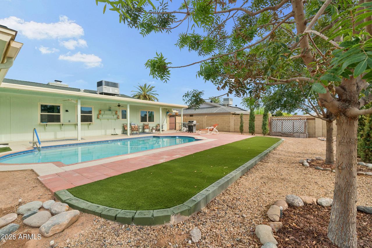 12809 W Seville Dr., Sun City West, AZ 85375