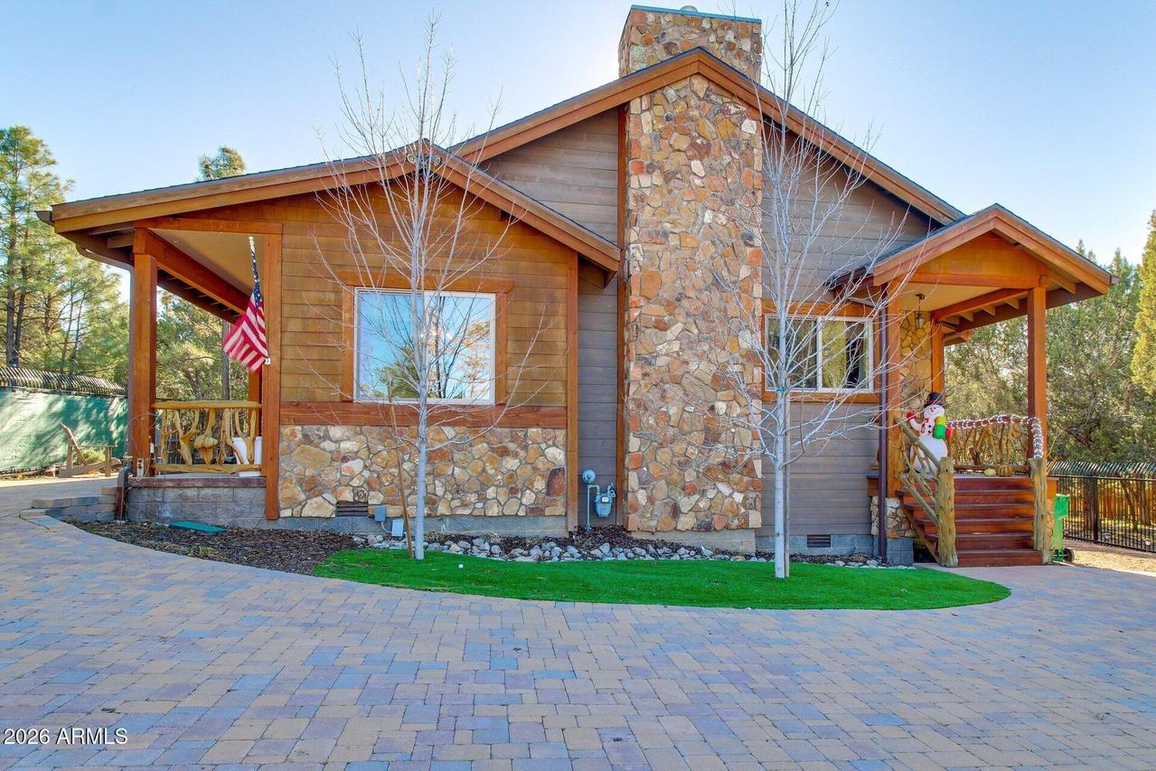 2640 N Eagle View Cir., Show Low, AZ 85901