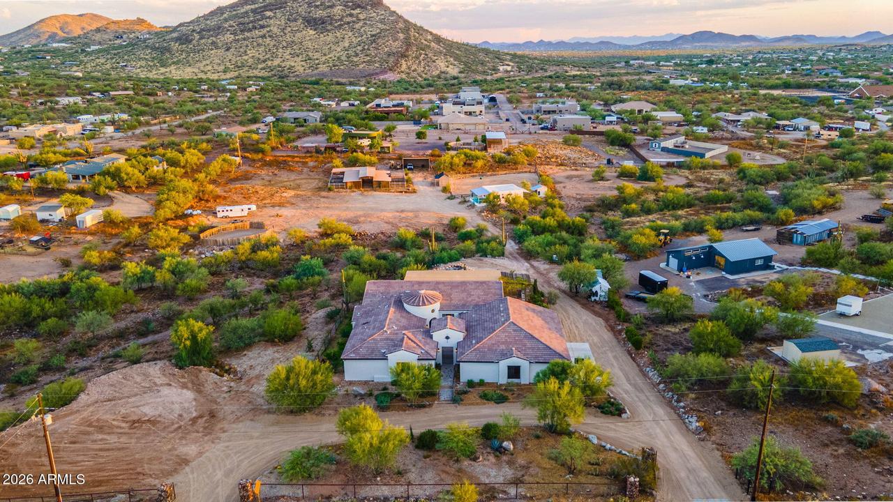 315 E Sabrosa Dr., New River, AZ 85087