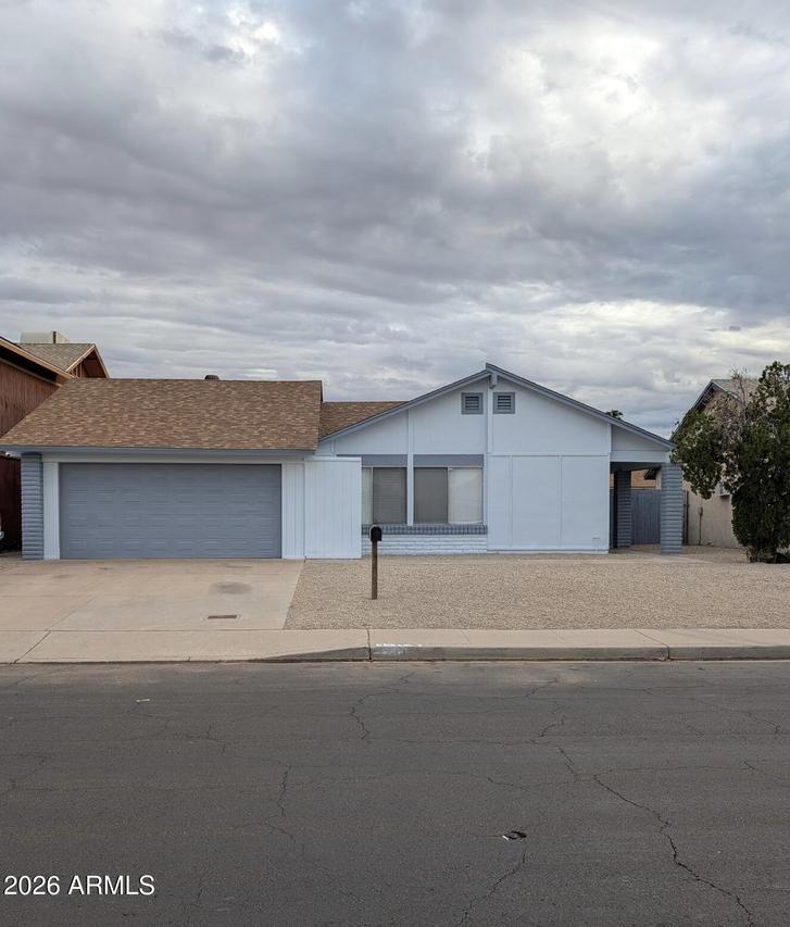 4211 E Vineyard Rd., Phoenix, AZ 85042