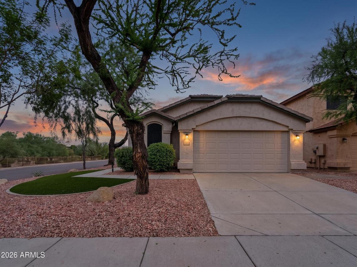 4304 E Abraham Ln., Phoenix, AZ 85050