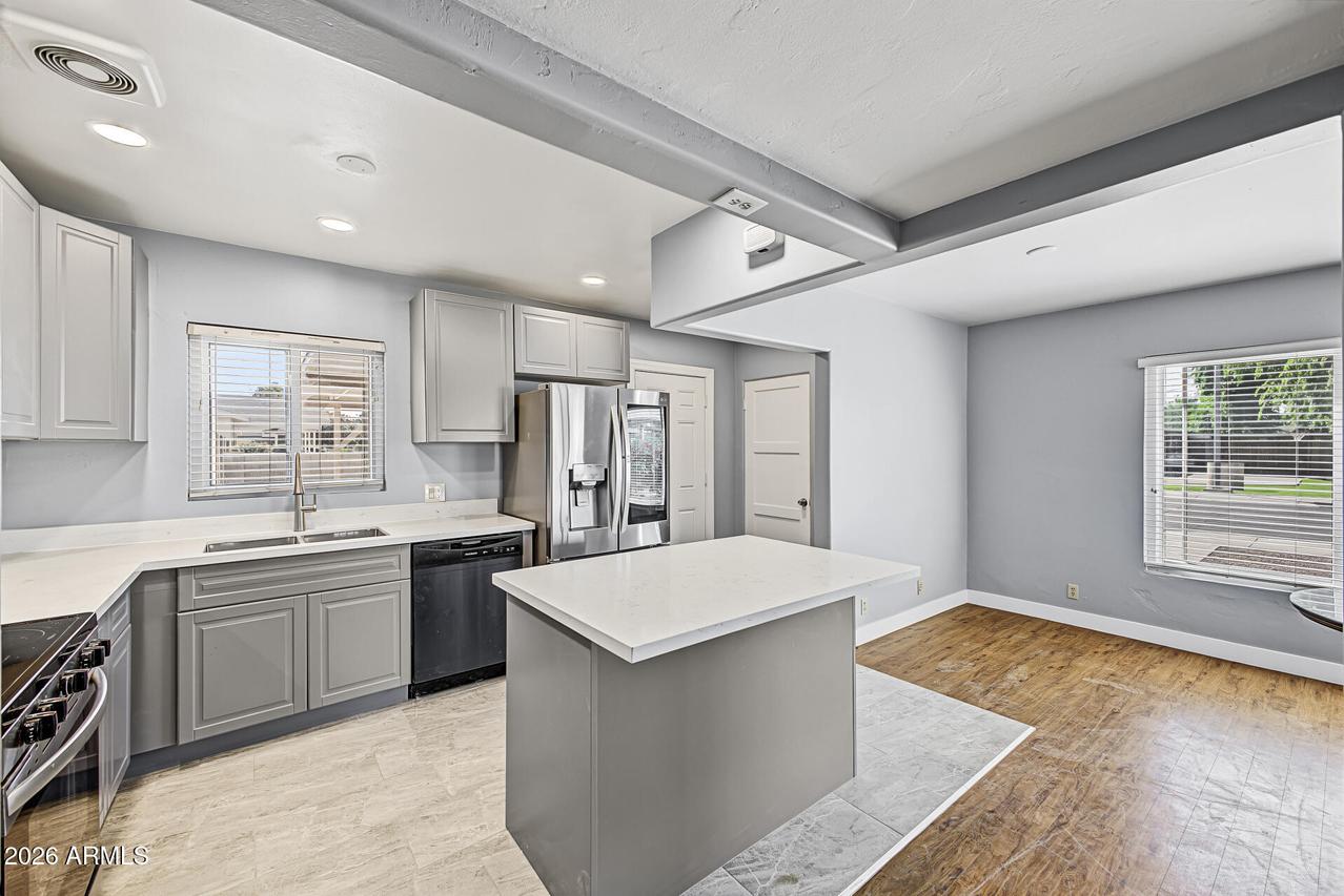 851 N Country Club Dr., Mesa, AZ 85201