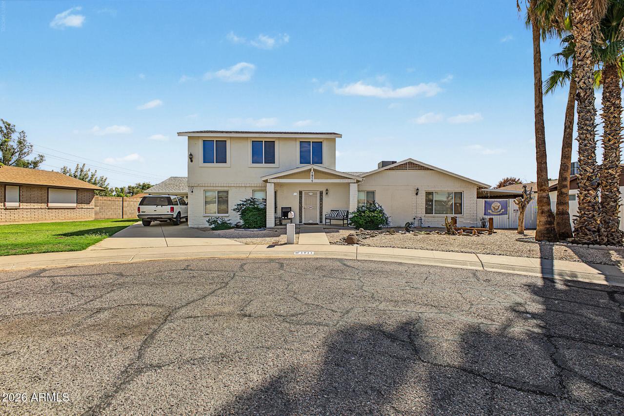 1911 W Taro Ln., Phoenix, AZ 85027