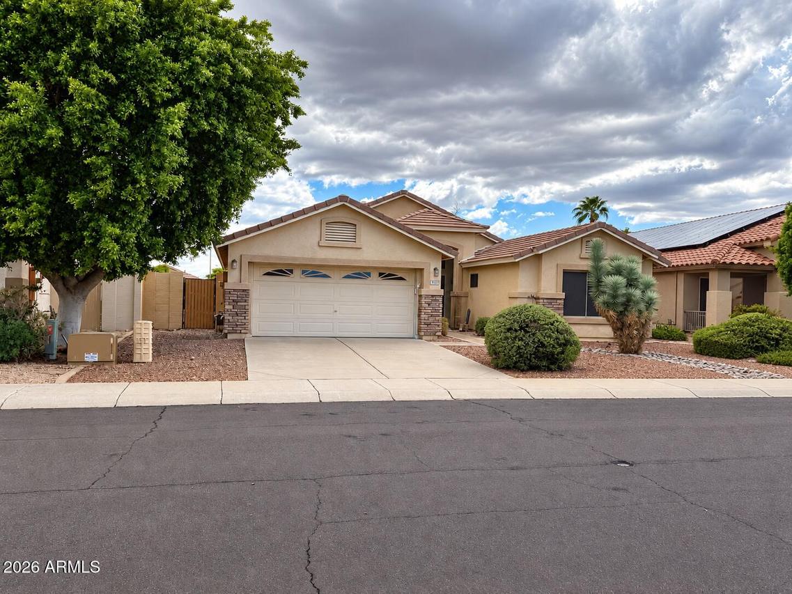 8025 W Harmony Ln., Peoria, AZ 85382