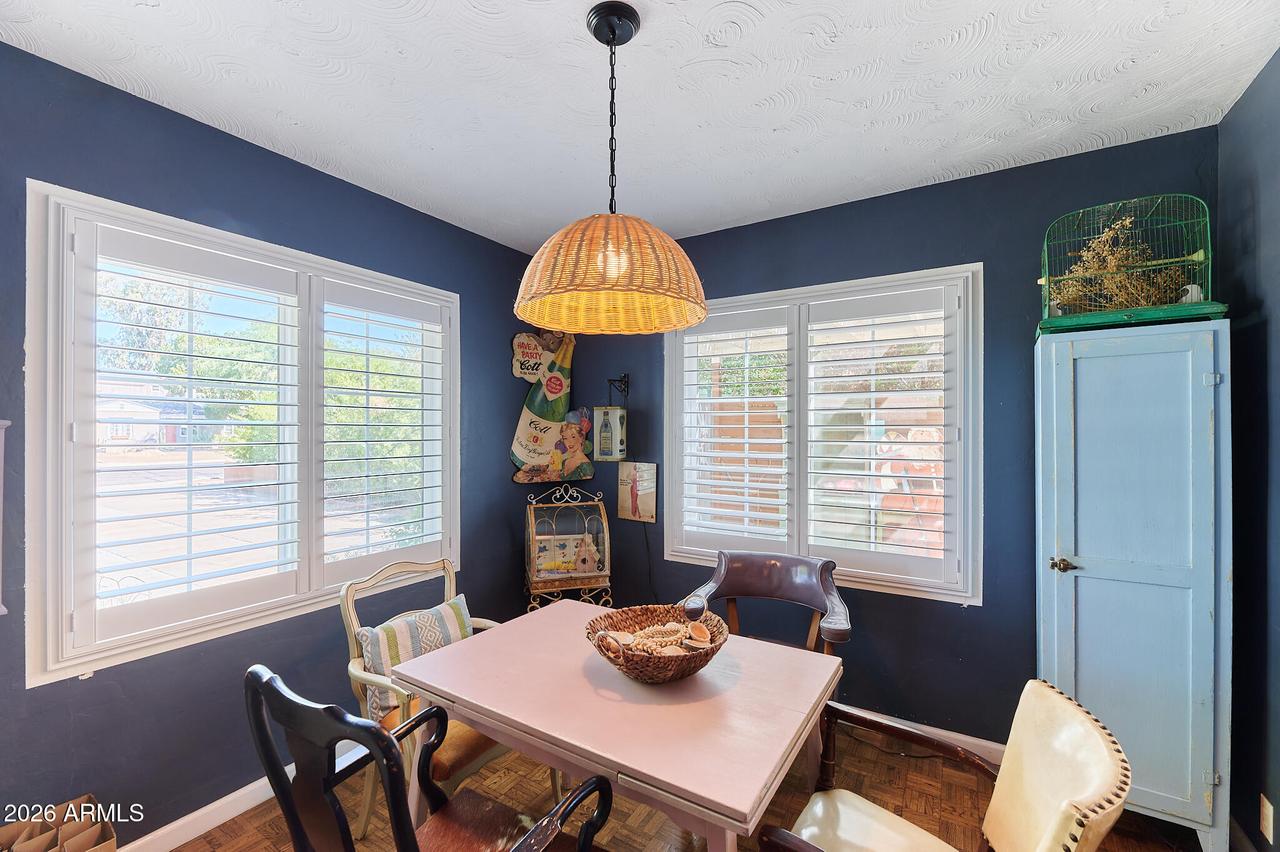 527 W Georgia Ave., Phoenix, AZ 85013