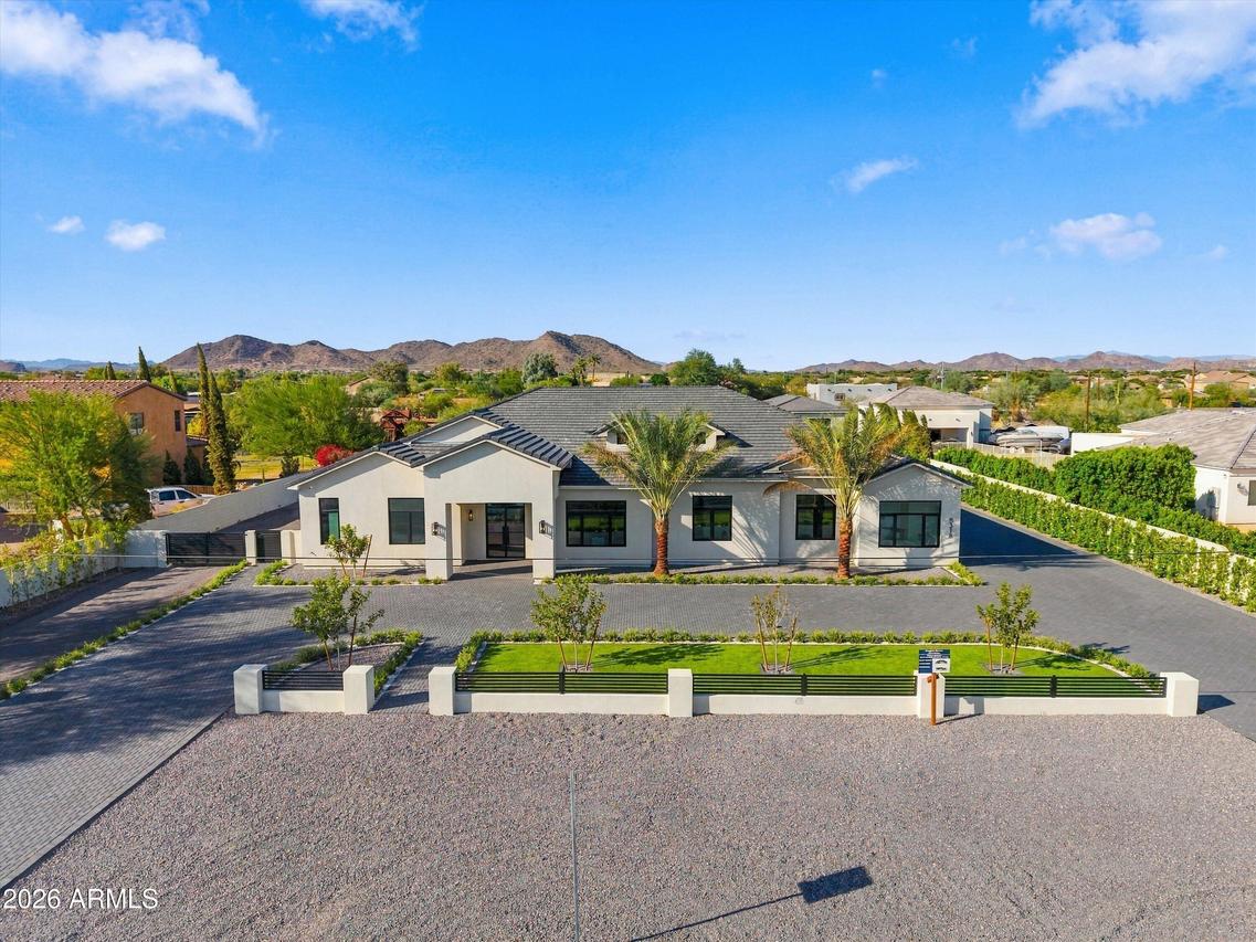 8318 W Williams Rd., Peoria, AZ 85383