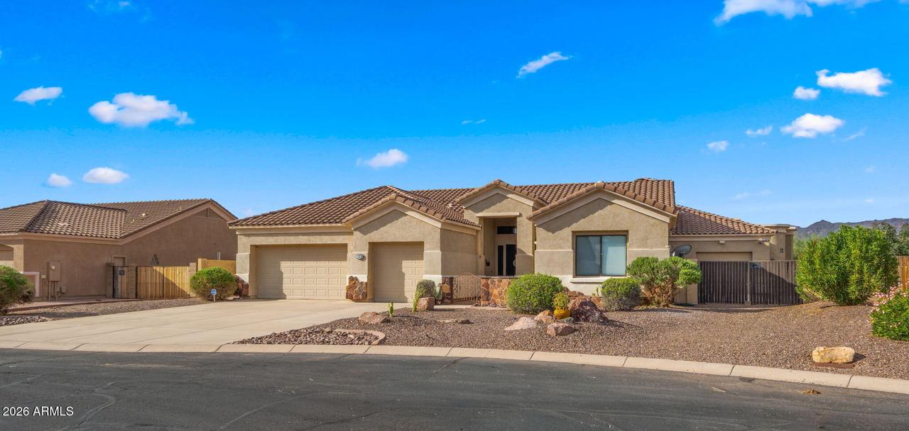 11510 E Enrose St., Mesa, AZ 85207