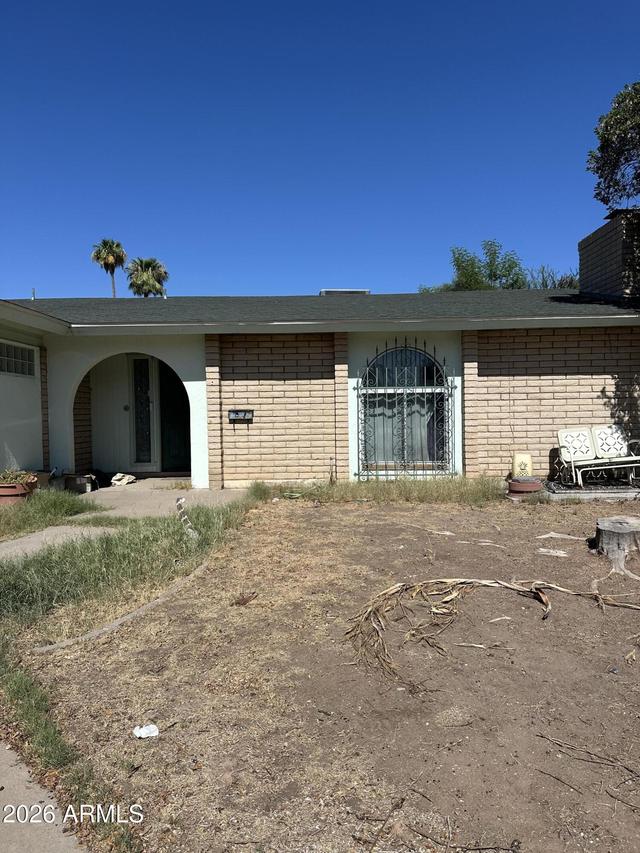 2026 W Newcastle Cir., Phoenix, AZ 85021