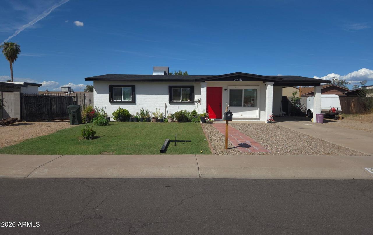 2216 W Villa Maria Dr., Phoenix, AZ 85023