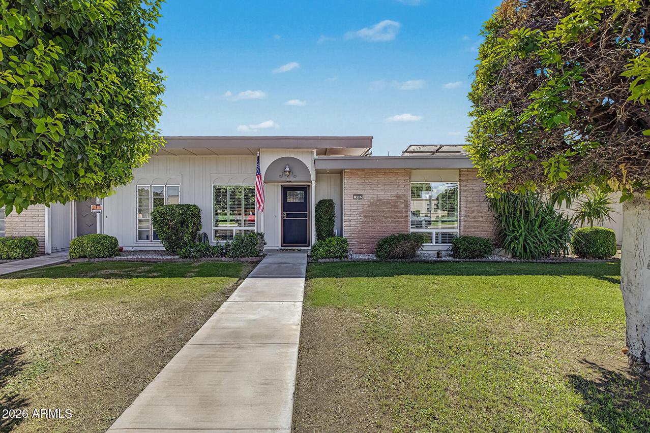 9907 W Hawthorn Dr., Sun City, AZ 85351