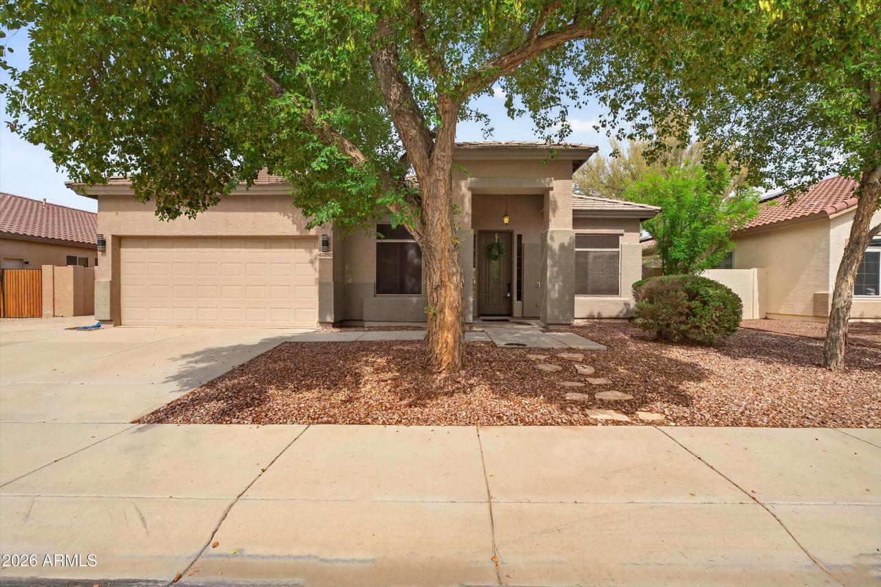 43292 W Oakland Ct., Maricopa, AZ 85138