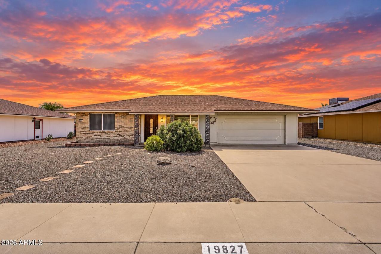 19837 N Concho Cir., Sun City, AZ 85373
