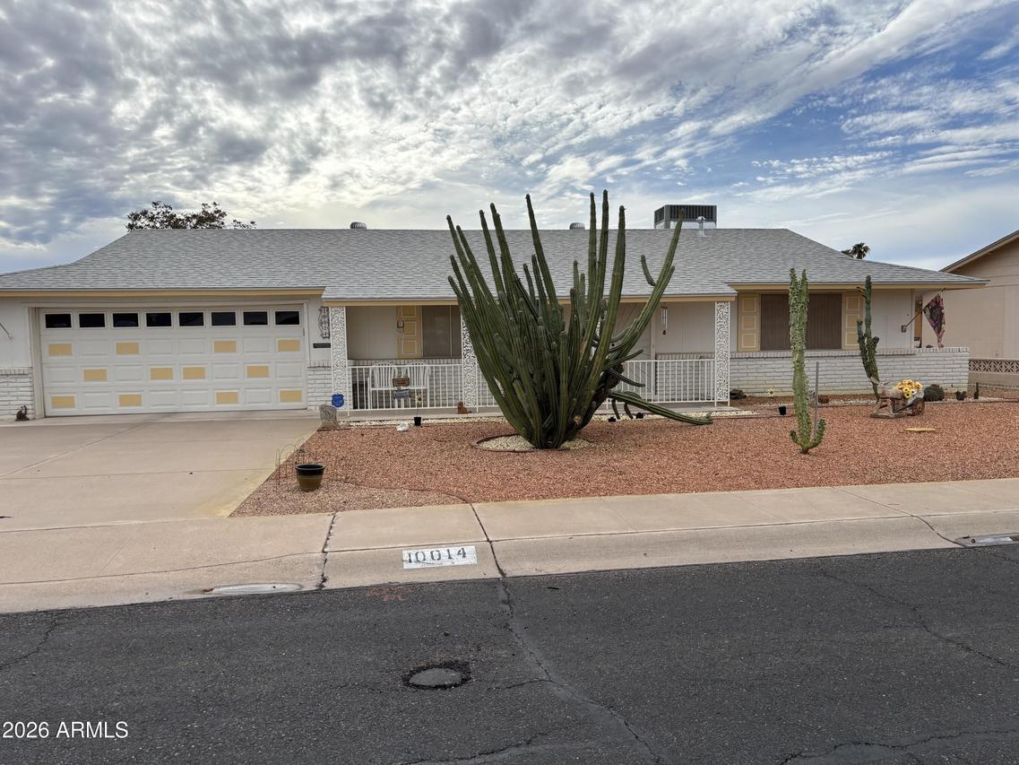 10014 N 103rd Dr., Sun City, AZ 85351