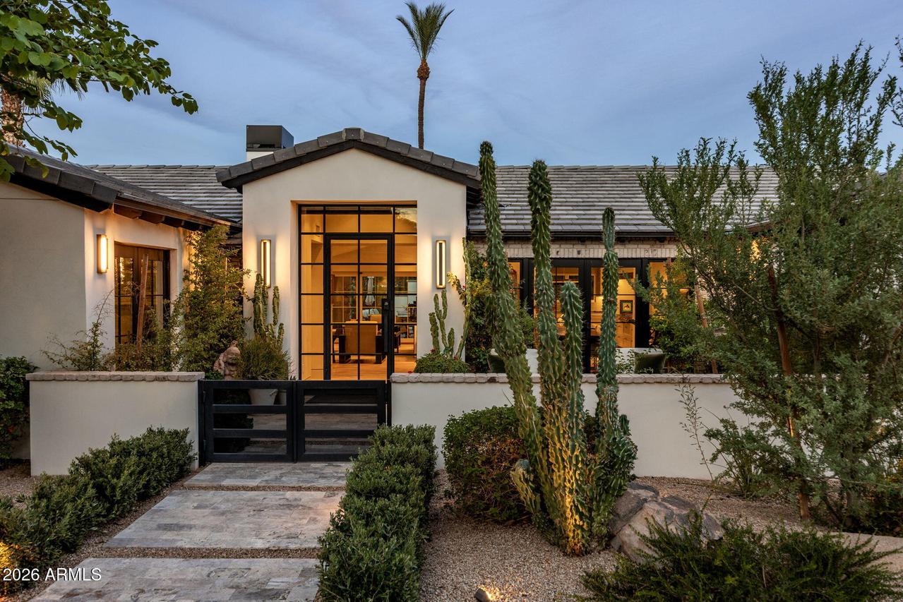 5635 E Lincoln Dr. #13, Paradise Valley, AZ 85253