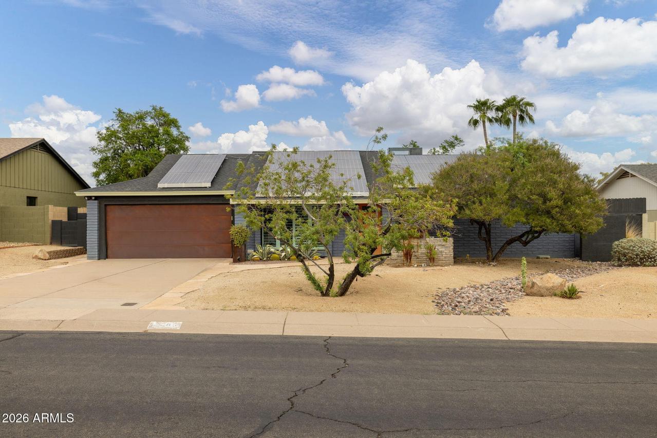 2360 E Sahuaro Dr., Phoenix, AZ 85028