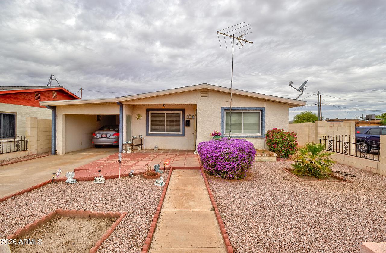 812 N Sunshine Blvd., Eloy, AZ 85131
